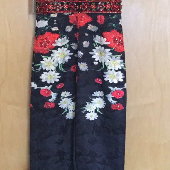 Jovani PLUNGING FLORAL EMBROIDERED COCKTAIL - Picture 6 of 8